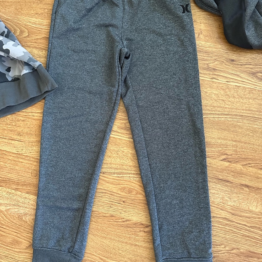 Boy’s Lot HURLEY & Volcom Size 8-10 Years - Picture 7 of 16